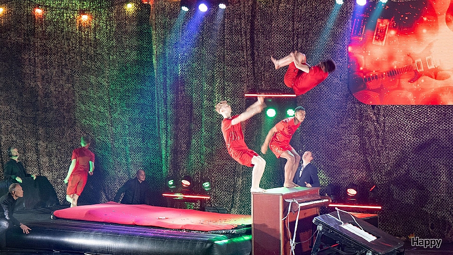 Video fra Flying Superkids